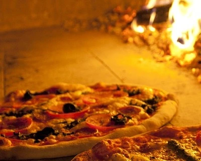 pizza in Rome